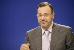 منصور: الثورة ستطهر نفسها وتكمل مسيرتها