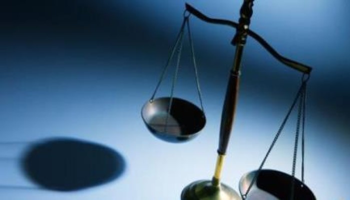 قضاء الانقلاب: مبارك براءة.. والثوار إعدام
