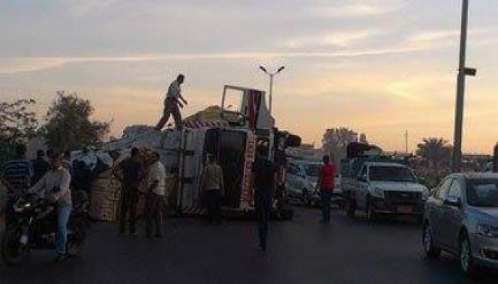 وفاة 5 أشخاص و اصابة 9 أخرون في حادث علي الطريق القاهرة الاسكندرية الصحراوي