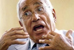 غادة نجيب: هيكل هو المدير والمخطط للانقلاب وحلقة الوصل بين الجميع