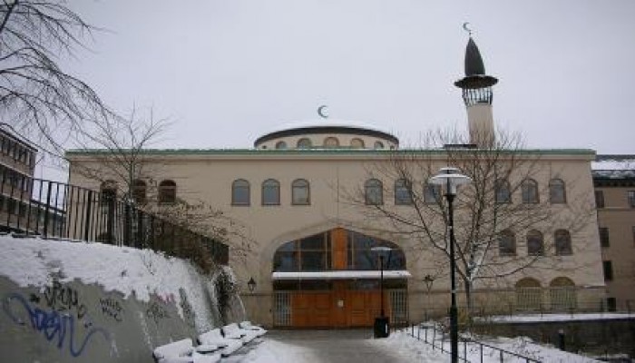 للمرة الثالثة خلال أسبوع .. حريق متعمد بمسجد بالسويد