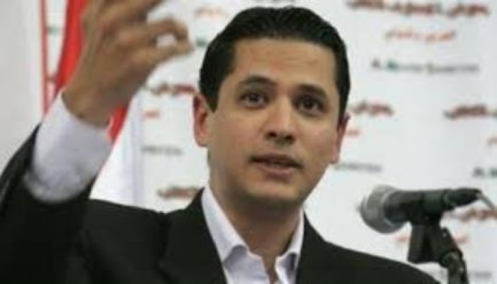 عبد الرحمن يوسف: الانقلابي "عبيط"