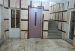 مصرع طفل بعد قسمه نصفين في أسانسير بأسيوط