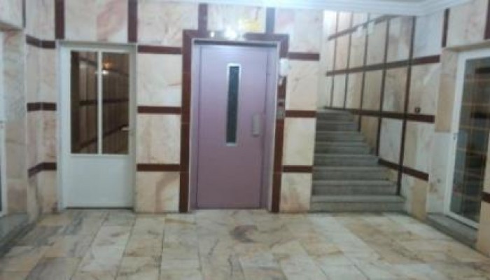 مصرع طفل بعد قسمه نصفين في أسانسير بأسيوط