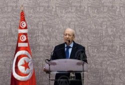 الباجي السبسي : لا مستقبل لنا من دون مصالحة وطنية تضم كافة التونسيين ولا تستثني أحد