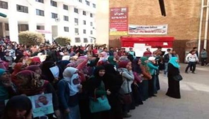 جامعة الإسكندرية : الإعتداء علي طلبة المجمع النظري وإصابة العشرات رغم الإمتحانات