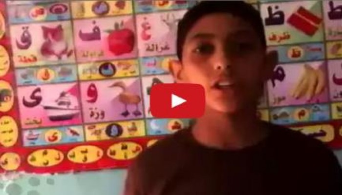 بالفيديو : طلاب سوهاج يتسلمون الكتب قبل الامتحان بيومين