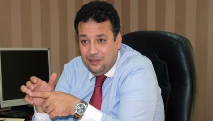 عزام لـ"العسكر": اتركوا الحكم لحل أزمة مصر الخانقة