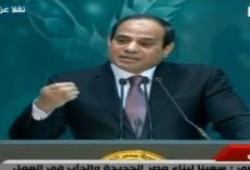 الجزيرة تواصل فضح الانقلاب بتقرير ينتقد إدانة السيسي لحادثة فرنسا (فيديو)