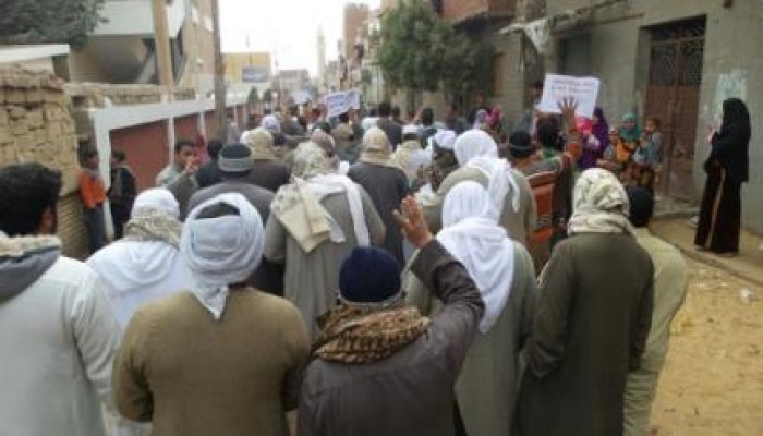 بني سويف: تظاهرات مركز ناصر تهتف: "مهما تشتي ومهما تمطر .. يسقط يسقط حكم العسكر"