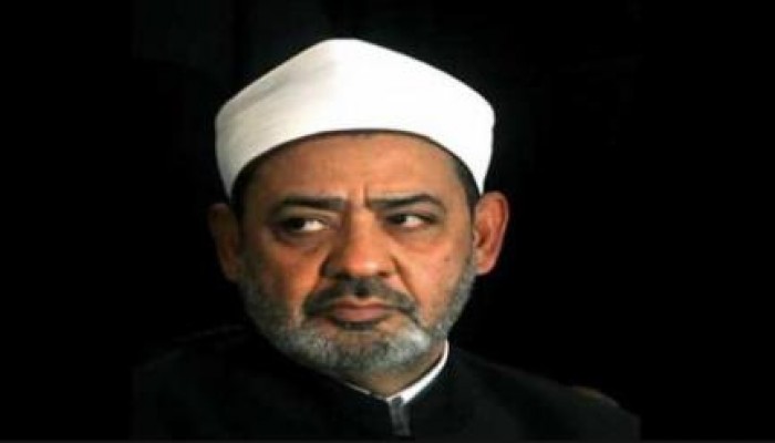 مثقفو البيادة يتطاولون على الأزهر ويتهمونه بالتطرف.. وشيخ العسكر في ثبات عميق