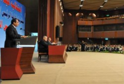 فنكوش السيسي ... المتقدمون لمسابقة الـ 30 ألف معلم على قوائم الانتظار