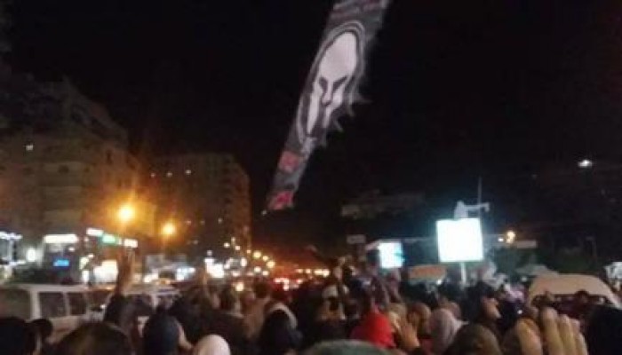 الإعتداء علي مسيرتي الهانوفيل ومحرم بك بالإسكندرية