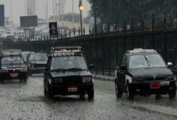 أمطار غزيرة بالقاهرة الكبرى وطقس شديد البرودة ليلا