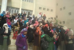 القليوبية : طالبات دراسات اسلامية أزهر الخانكة ينظمن وقفة ضد سحل الأمن للطالبات بالجامعة