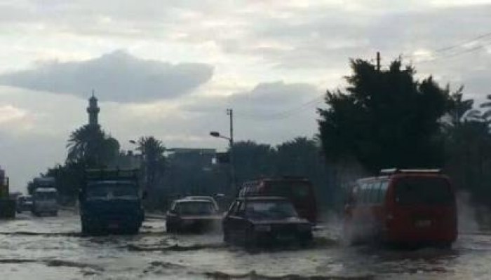 الأمطار تغرق "إدكو".. ومحافظ ومسؤولي الانقلاب فاشلون