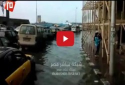 شاهد بالفيديو .. كورنيش عروس البحر المتوسط يغرق في مياه الصرف الصحي