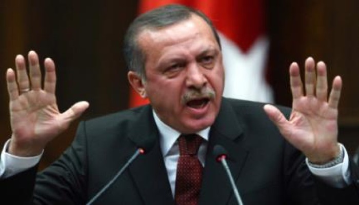 أردوغان يصفع المجرم نتنياهو : كيف شارك الإرهابي في مسيرة باريس؟