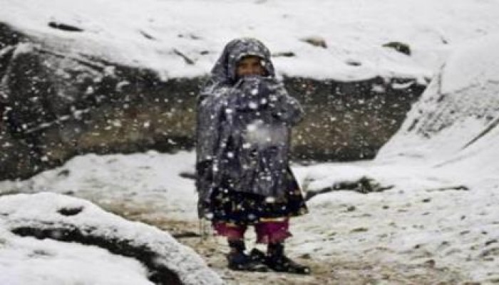 وفاة طفلة سورية  تجمدا  في مخيم للاجئين السوريين في عرسال