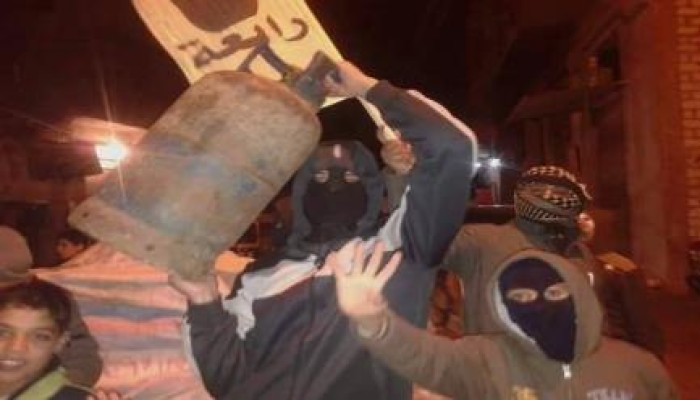 بالصور.. مسيرة بالأنابيب بحوش عيسى بالبحيرة منددة بسوء الأحوال تحت حكم العسكر