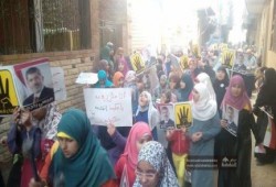 بالصور .. طالبات كرداسة يتظاهرن بمسيرة حاشدة للمطالبة برحيل العسكر