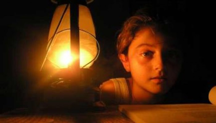 الغضب ينتاب المواطنين ببني مزار من عودة انقطاع الكهرباء