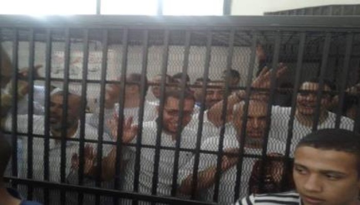 تأجيل محاكمة 51 من رافضي الانقلاب بزعم "اقتحام قسم حلوان" لـ 5 فبراير