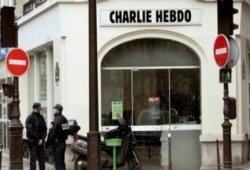 السنغال تحظر بيع "شارلي إيبدو" أو تداولها بسبب الرسوم المسيئة للرسول