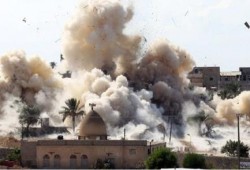 جيش السيسي يهدم 125 منزلاً في سيناء والأباتشي تحلق في سماء رفح