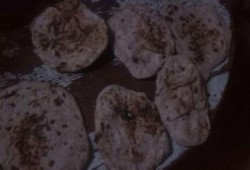 أهالي أسيوط يشكون نقص الخبز في المنظومة الجديدة