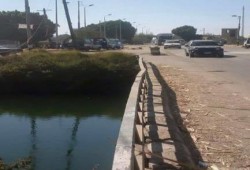 وسط غياب الأمن.. توقف حركة السير بطريق أسوان - القاهرة السريع بعد إنفجار قنبلة صباح اليوم