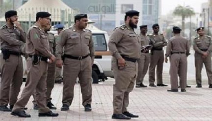 أول تظاهرة للمصريين بالسعودية