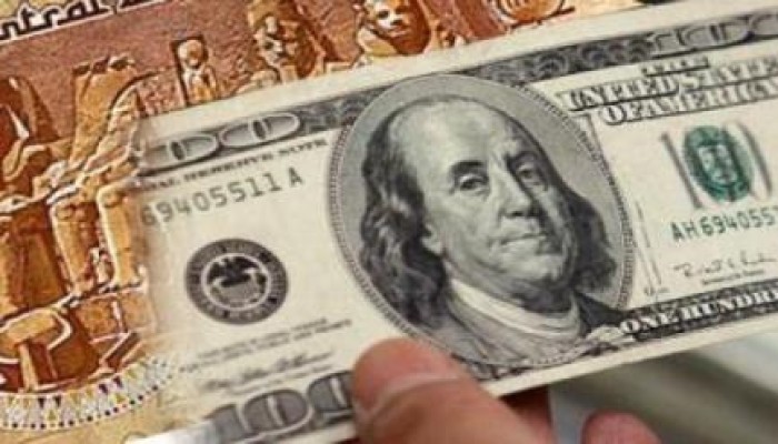 شؤم الانقلاب: "الجنيه" يتراجع أمام الدولار لأدنى سعر رسمي منذ عامين