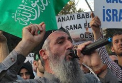 مظاهرات حاشدة بتركيا احتجاجًا علي الإساءة لنبي الإسلام