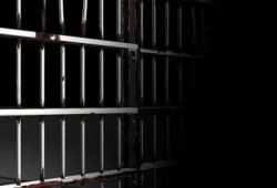 صحفي أيرلندي يروي تفاصيل تعرضه للتعذيب 10 ساعات بقسم الجيزة
