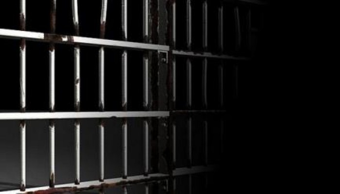 صحفي أيرلندي يروي تفاصيل تعرضه للتعذيب 10 ساعات بقسم الجيزة