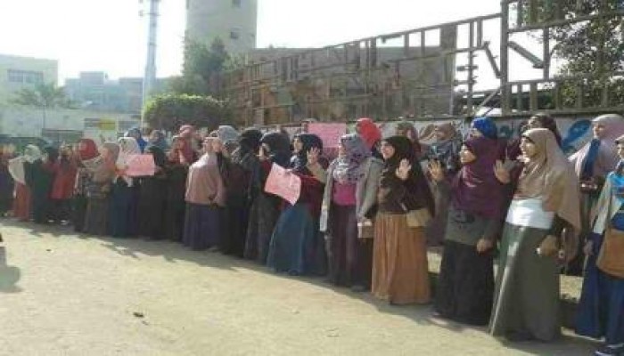بالصور.. وقفة لطالبات ضد الانقلاب بالشرقية تدعو للاحتشاد في 25 يناير‏