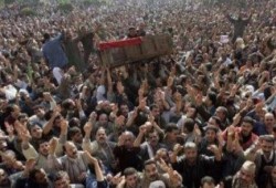 "المحلة".. القشة التي قصمت ظهر "مبارك" تكشر عن أنيابها للانقلاب