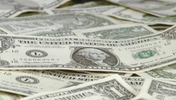 الدولار يواصل الصعود ويقفز سعره بالبنوك 15 قرش في 3 أيام