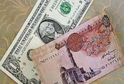 الدولار يحلق في السوق السوداء أمام الجنيه بعد قفزة مفاجئة بالبنوك