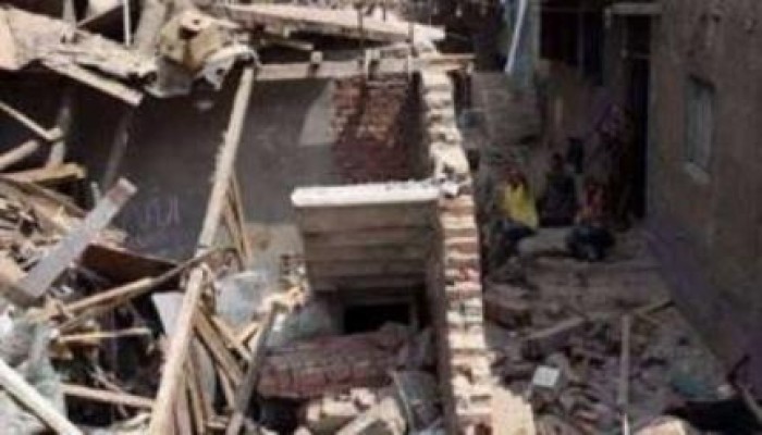 نحس الانقلاب: انهيارعقارفي مدينة فوه وتشرد اربع أسر في ظل صمت تام من المسئولين