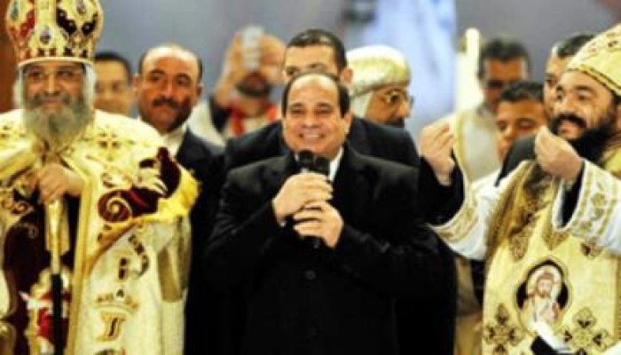 كاتب معادٍ للإسلام: يتغزل في "السيسي".. محبوب المسيحيين ويستحق "نوبل"