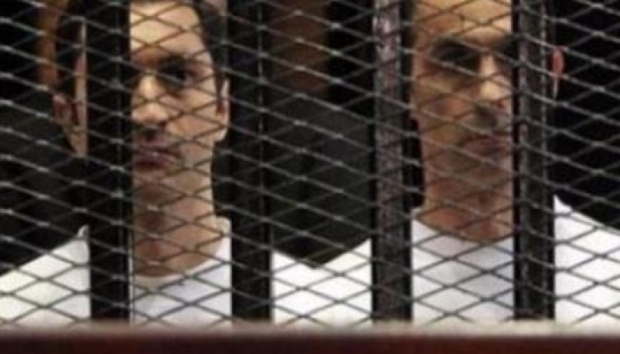 قضاء السيسي يخلي سبيل علاء وجمال مبارك في قضية «القصور الرئاسية»