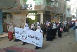 نساء ضد الانقلاب تندد باعتقال الفتيات ومحاكمتهن عسكريًا ب‏الشرقية‬