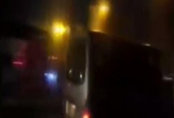 بالفيديو.. إخلاء سبيل نجلى المخلوع مبارك فى سيارة بدون لوحات