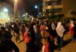 وقفة أمام منزل الرئيس  بالتجمع الخامس