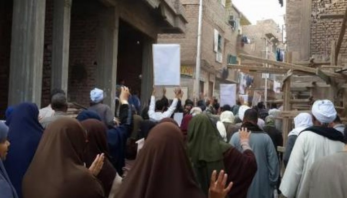 الامن يعتدي على مسيرة ثوار قوص بقنا