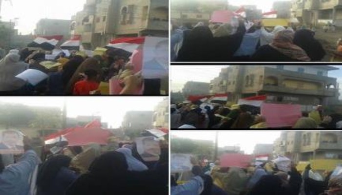 "نساء ضد الانقلاب" بالغربية تنظم مسيرة بقطور تنديد بالانقلاب العسكري
