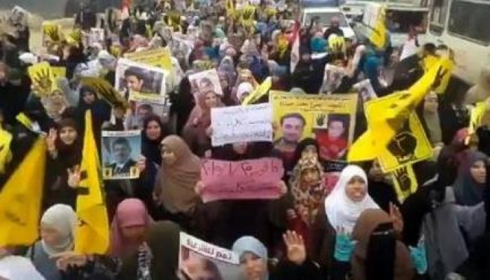 الآلاف في مسيرة حاشدة بفاقوس ضد الانقلاب ضمن فعاليالت انتفاضة (25 يناير)