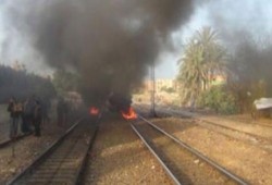 توقف حركة قطارات المنوفية عقب انفجار عبوة ناسفة على شريط السكة الحديد